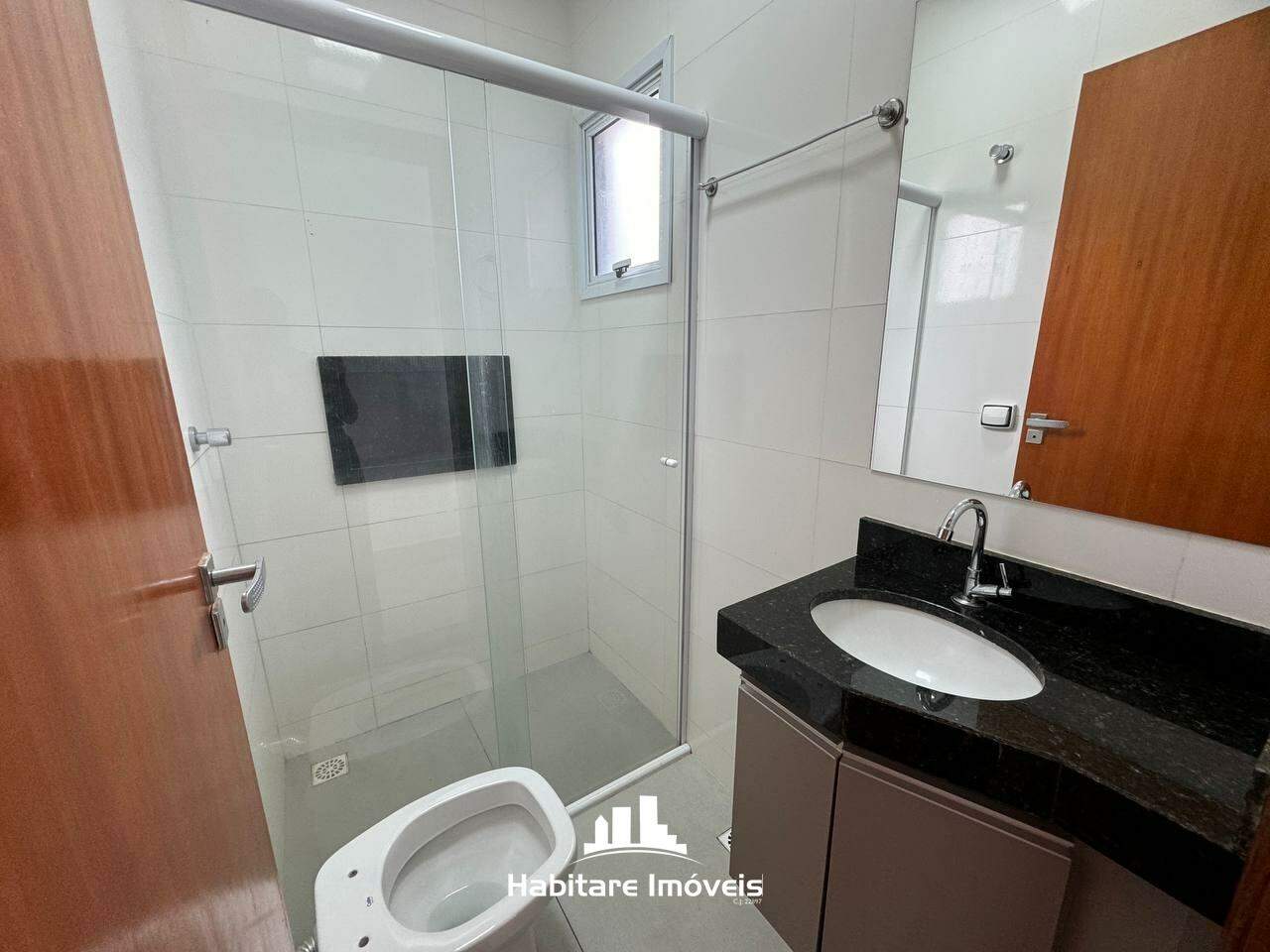 Apartamento para alugar no bairro Leblon