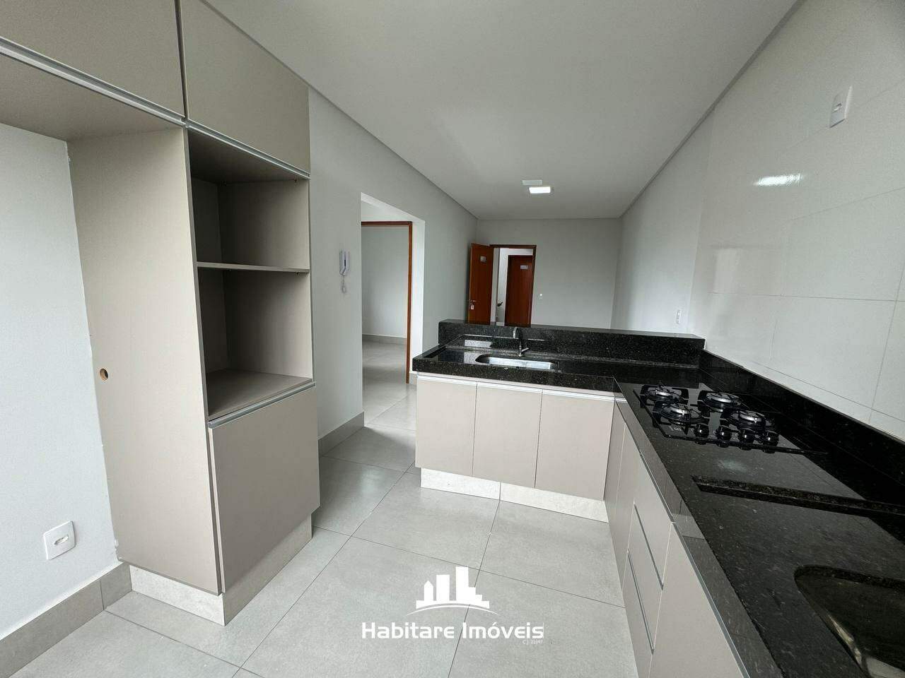 Apartamento para alugar no bairro Leblon