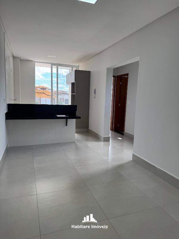 Apartamento para alugar no bairro Leblon