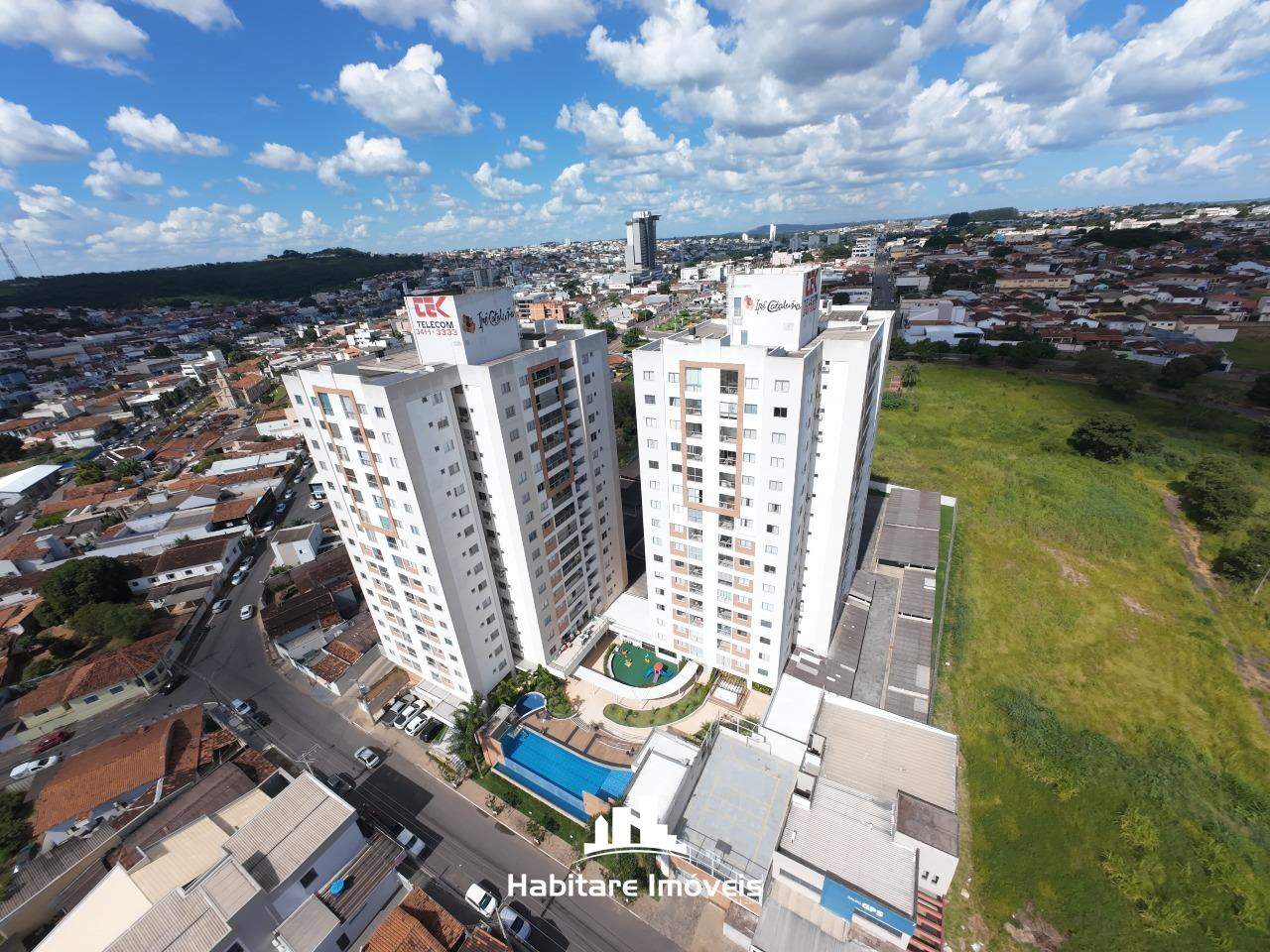 Apartamento à venda no bairro Condomínio Ipê Cataluña