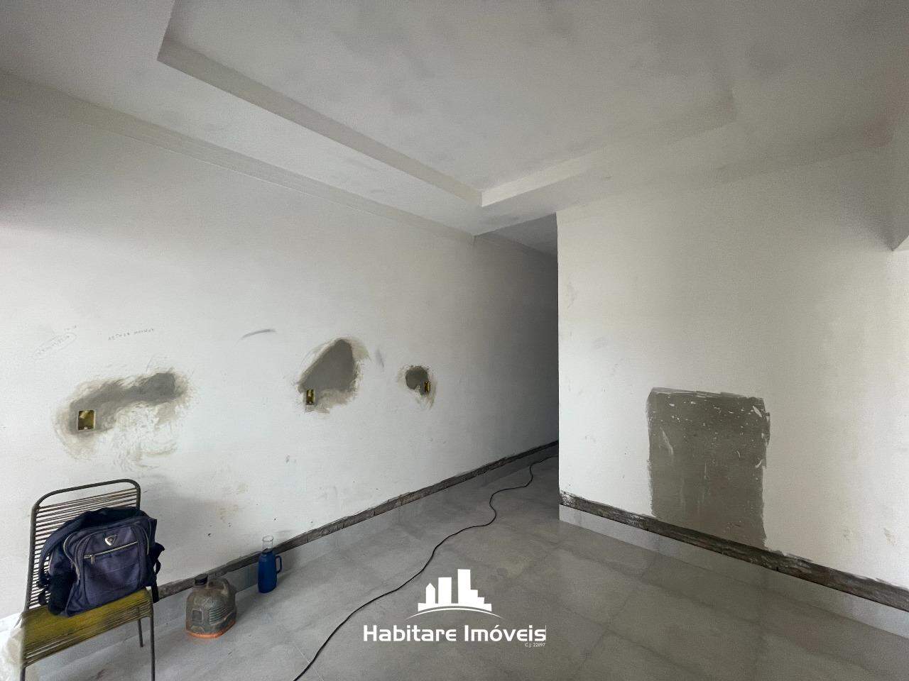 Casa à venda no bairro Santa Mônica