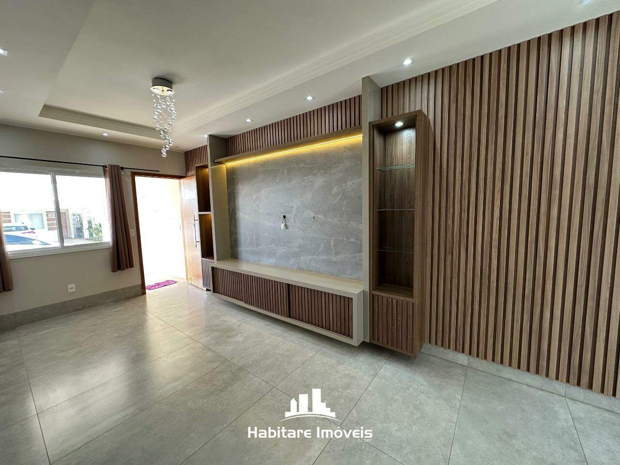 Casa de Condomínio à venda no bairro Condomínio Solar das Américas