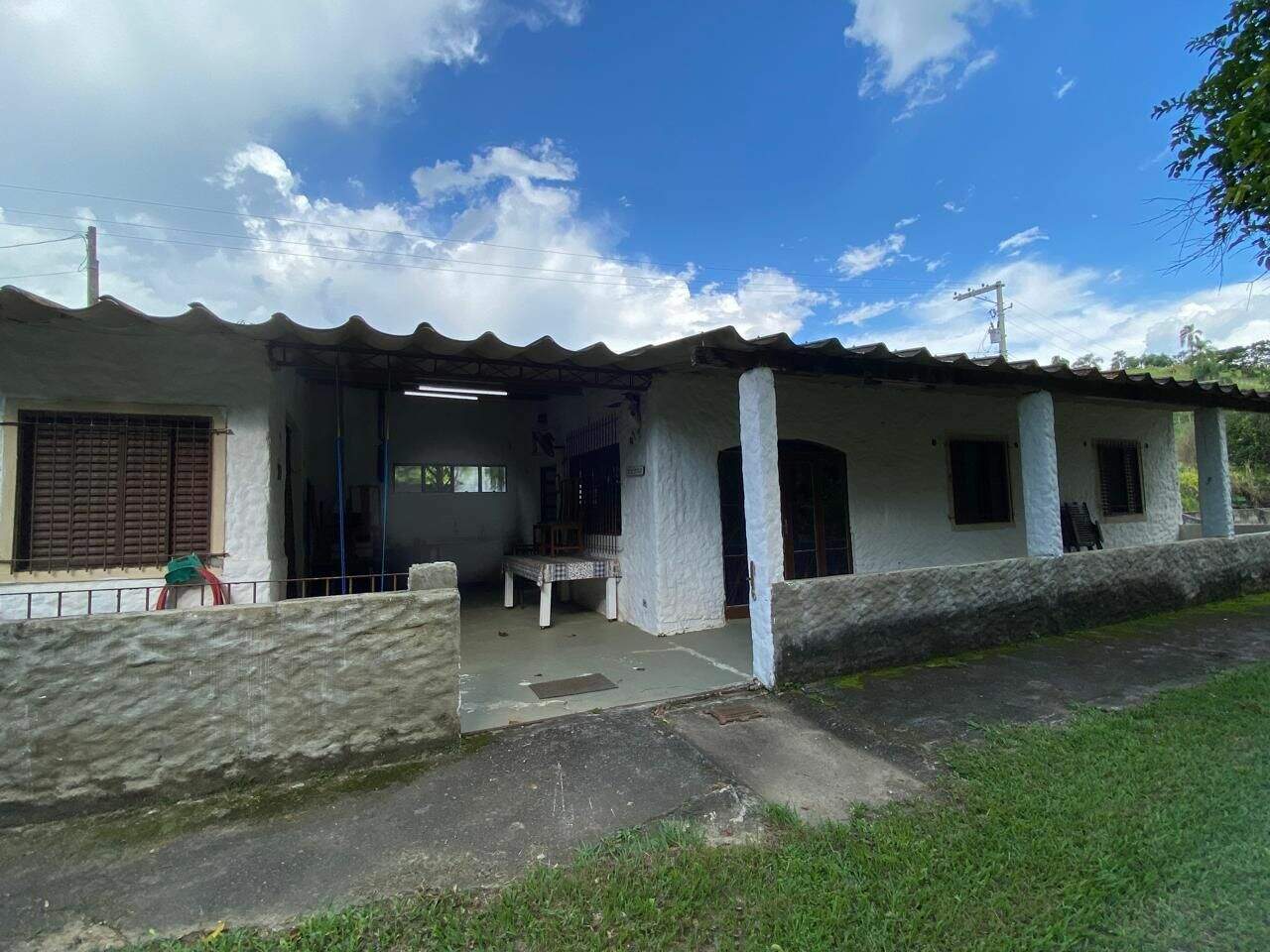 Chácara à venda no Fazenda Santa Barbara: 