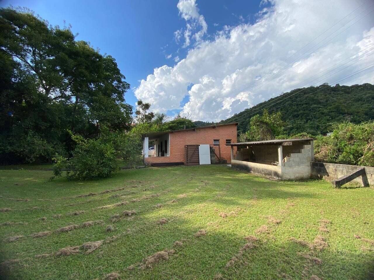 Chácara à venda no Fazenda Santa Barbara: 