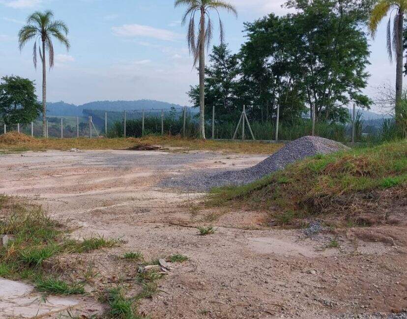 Terreno à venda no Chácaras Guanabara: 