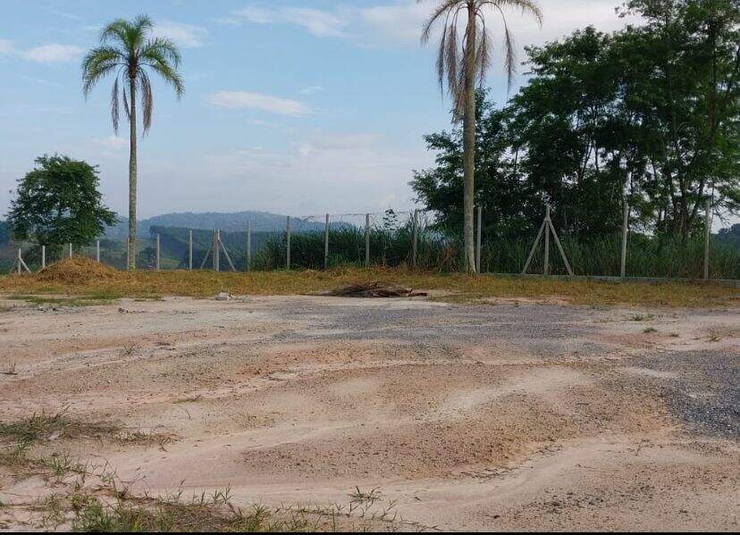 Terreno à venda no Chácaras Guanabara: 