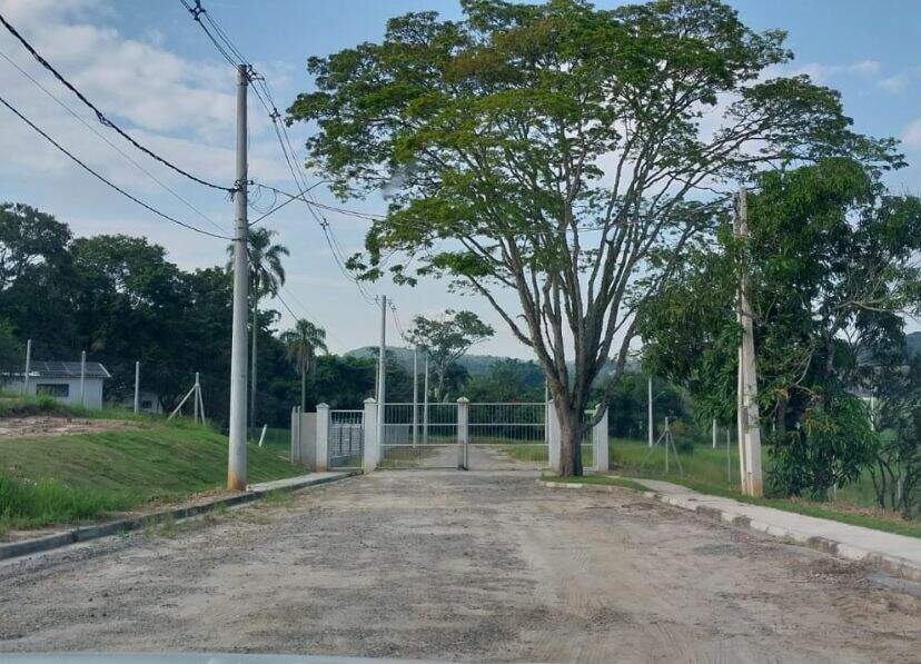 Terreno à venda no Chácaras Guanabara: 