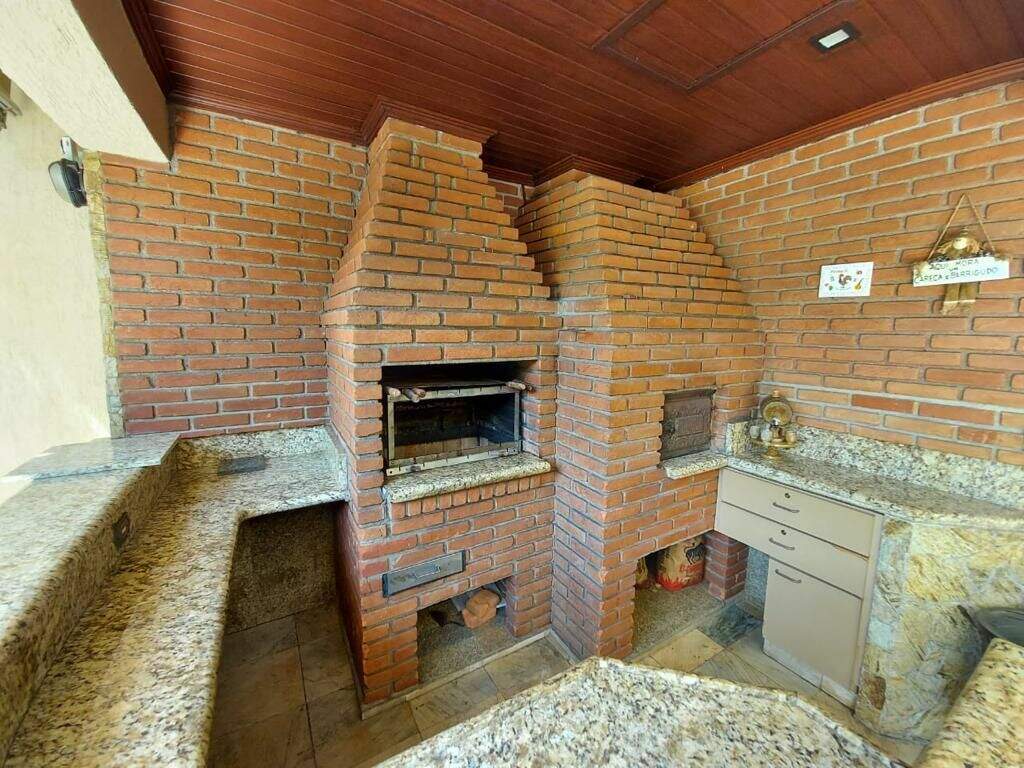 Sobrado à venda no Vila Oliveira: 