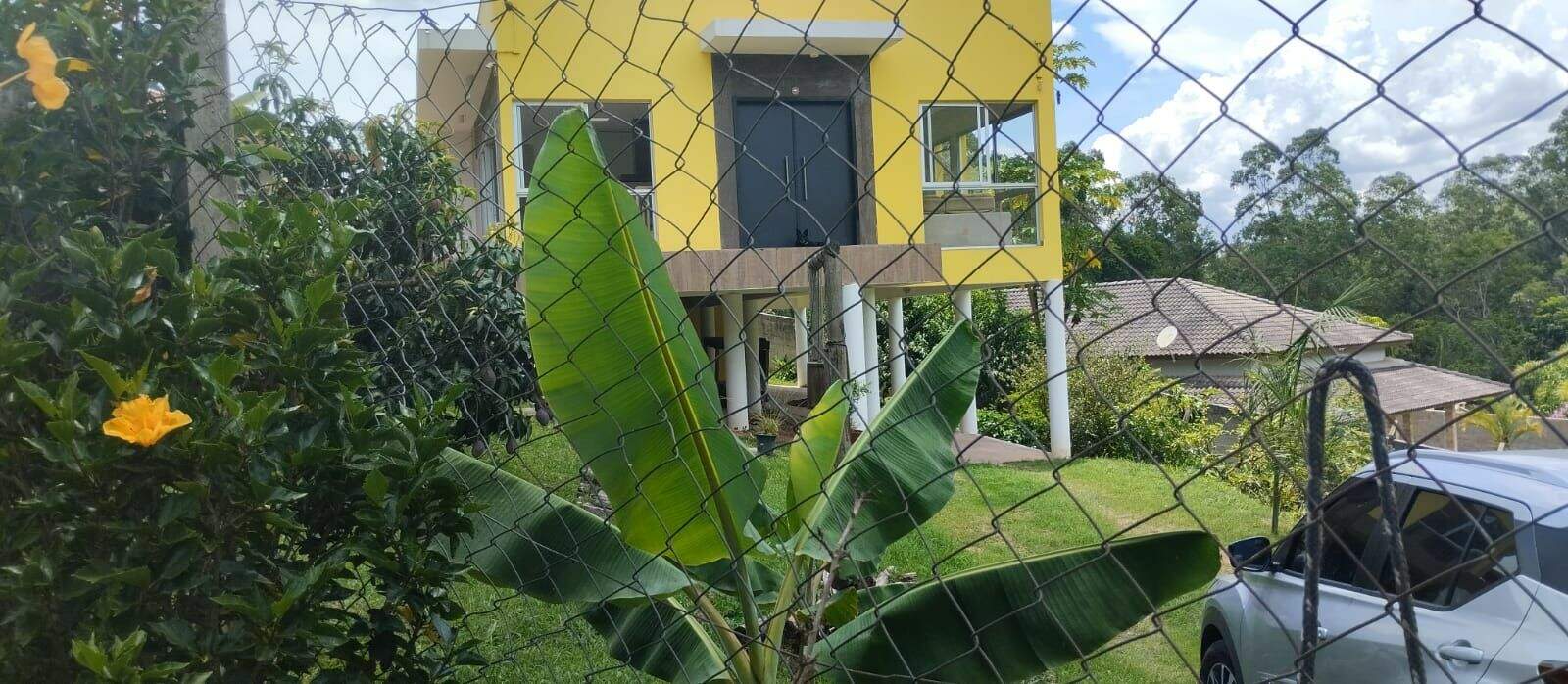 Casa à venda no Paião: 
