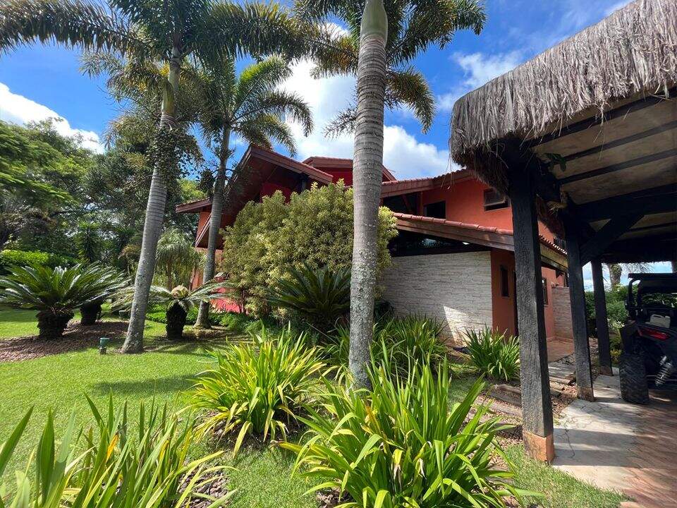 Casa à venda no Paião: 