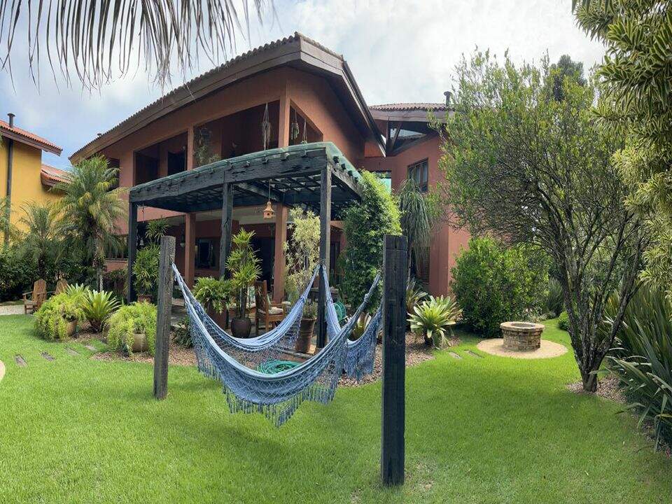 Casa à venda no Paião: 