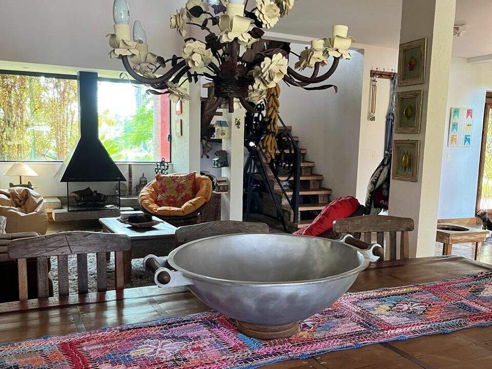 Casa à venda no Paião: 