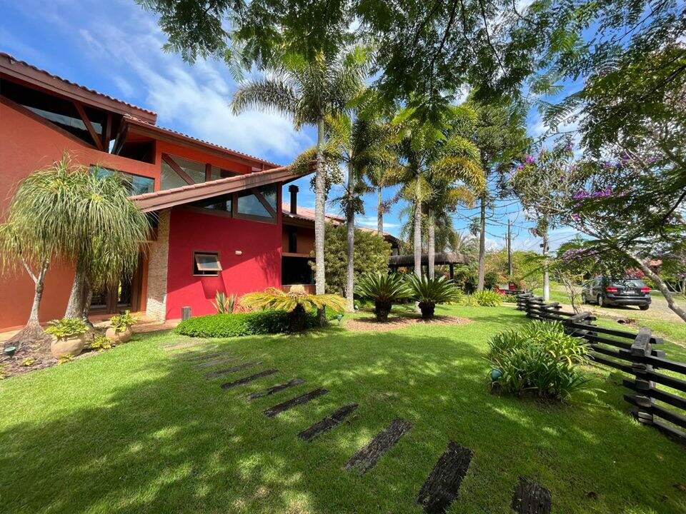 Casa à venda no Paião: 