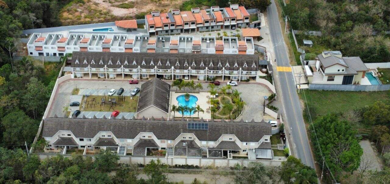 Sobrado à venda no Freguesia da Escada: 