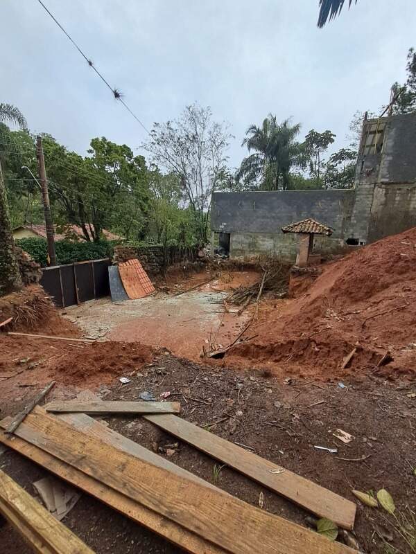 Terreno à venda no Paião: 
