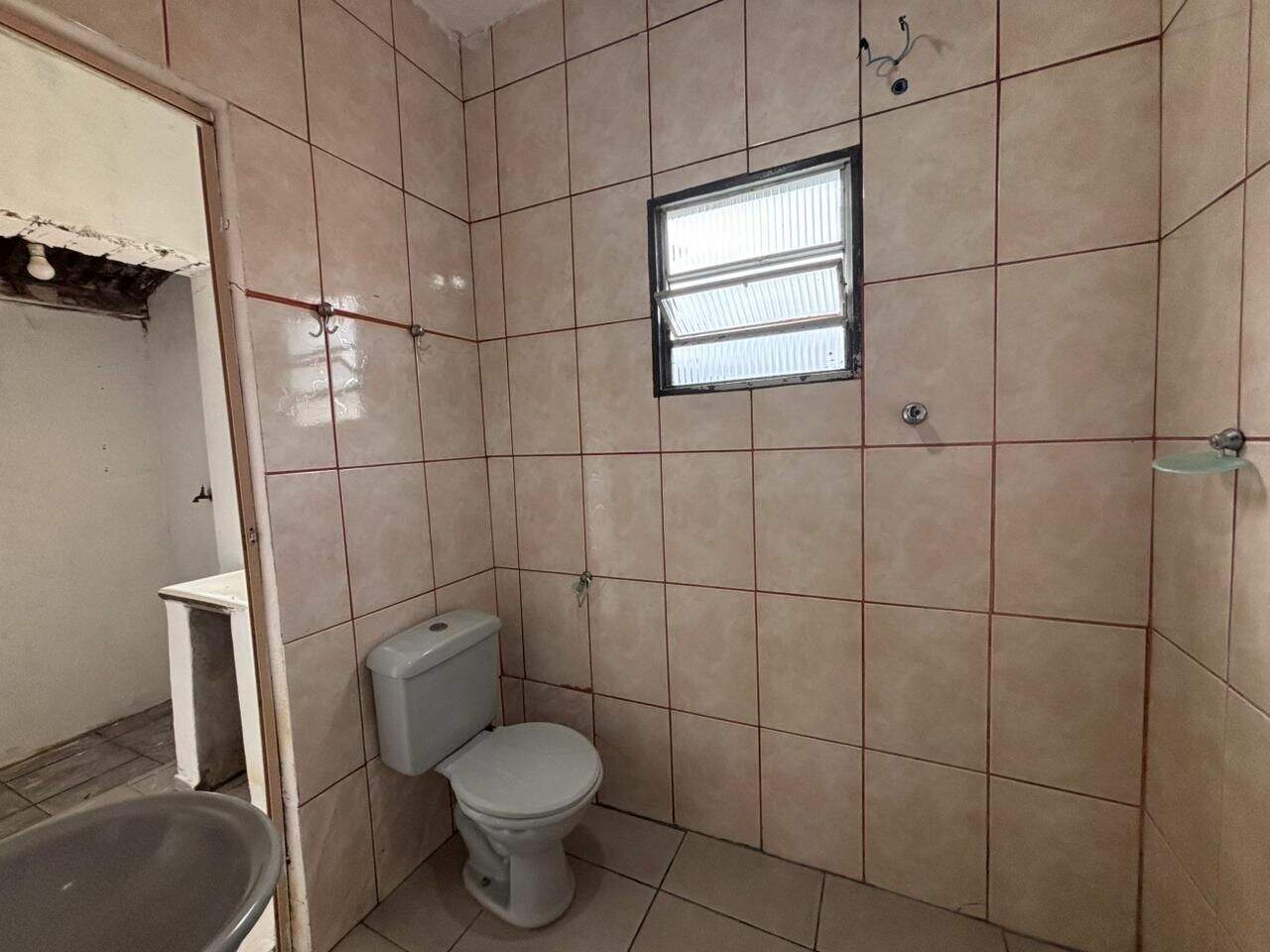 Casa para aluguel no Centro: 