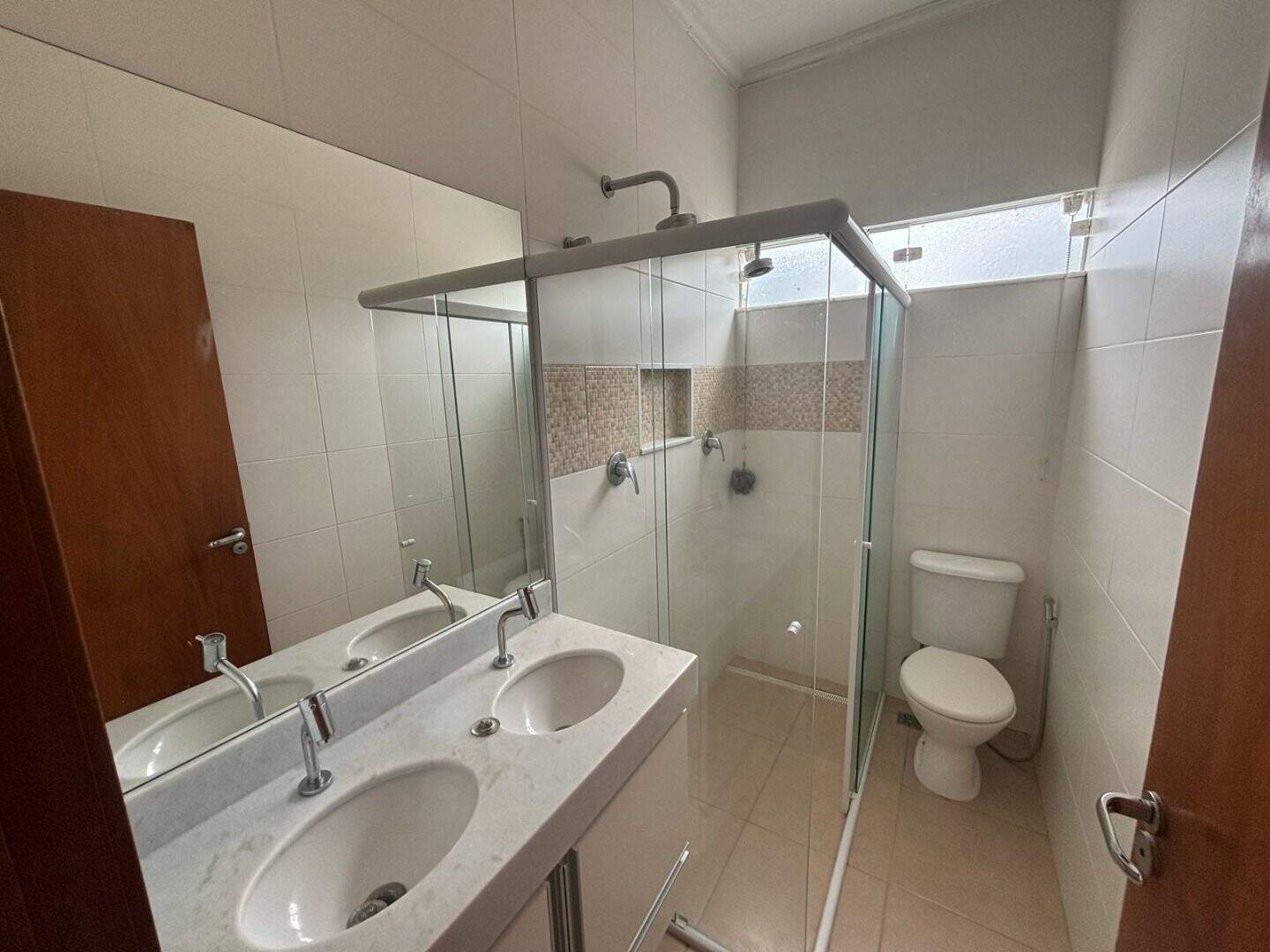 Sobrado à venda no Itaoca: 