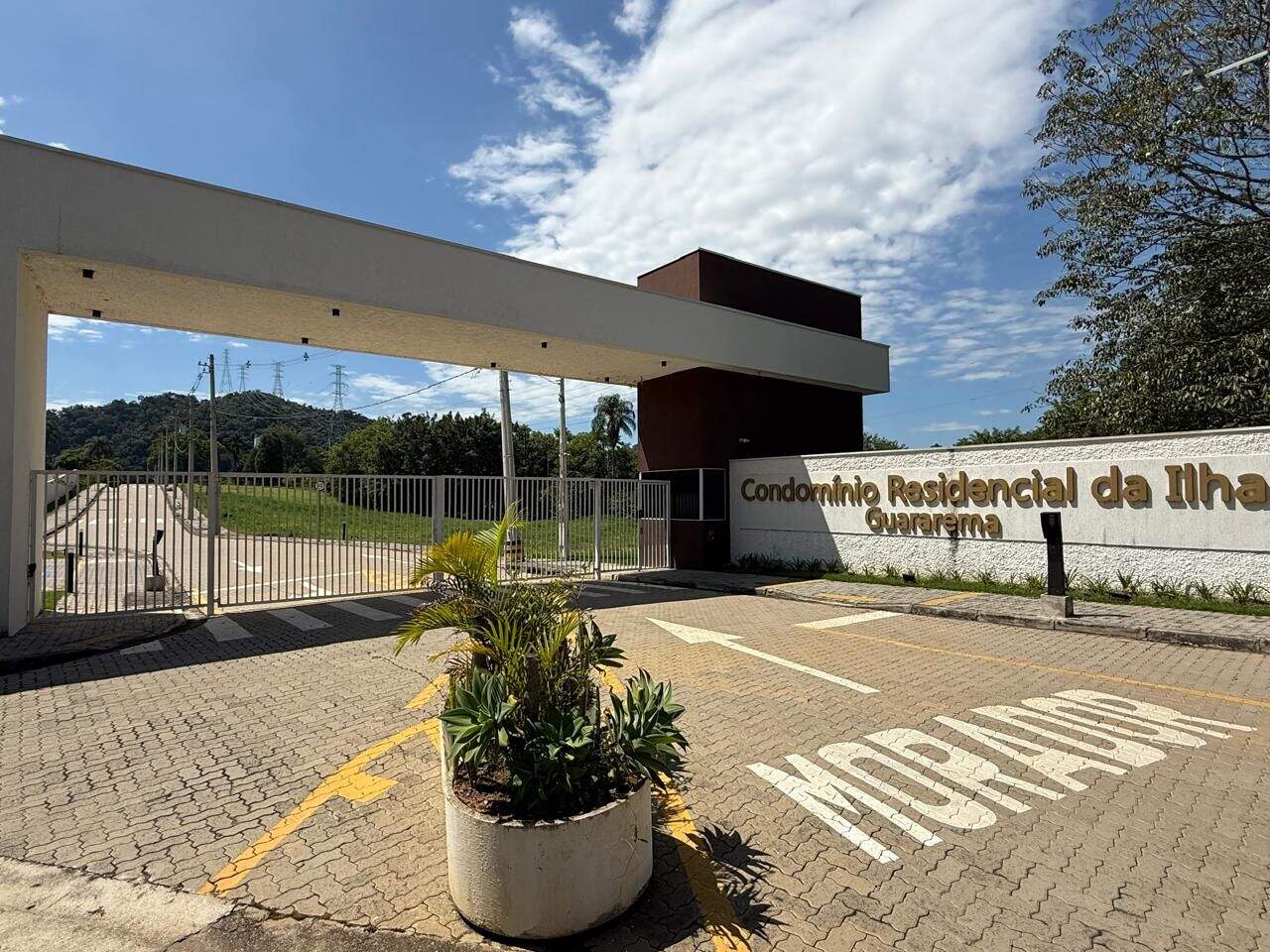 Terreno à venda no Estância Guararema: 