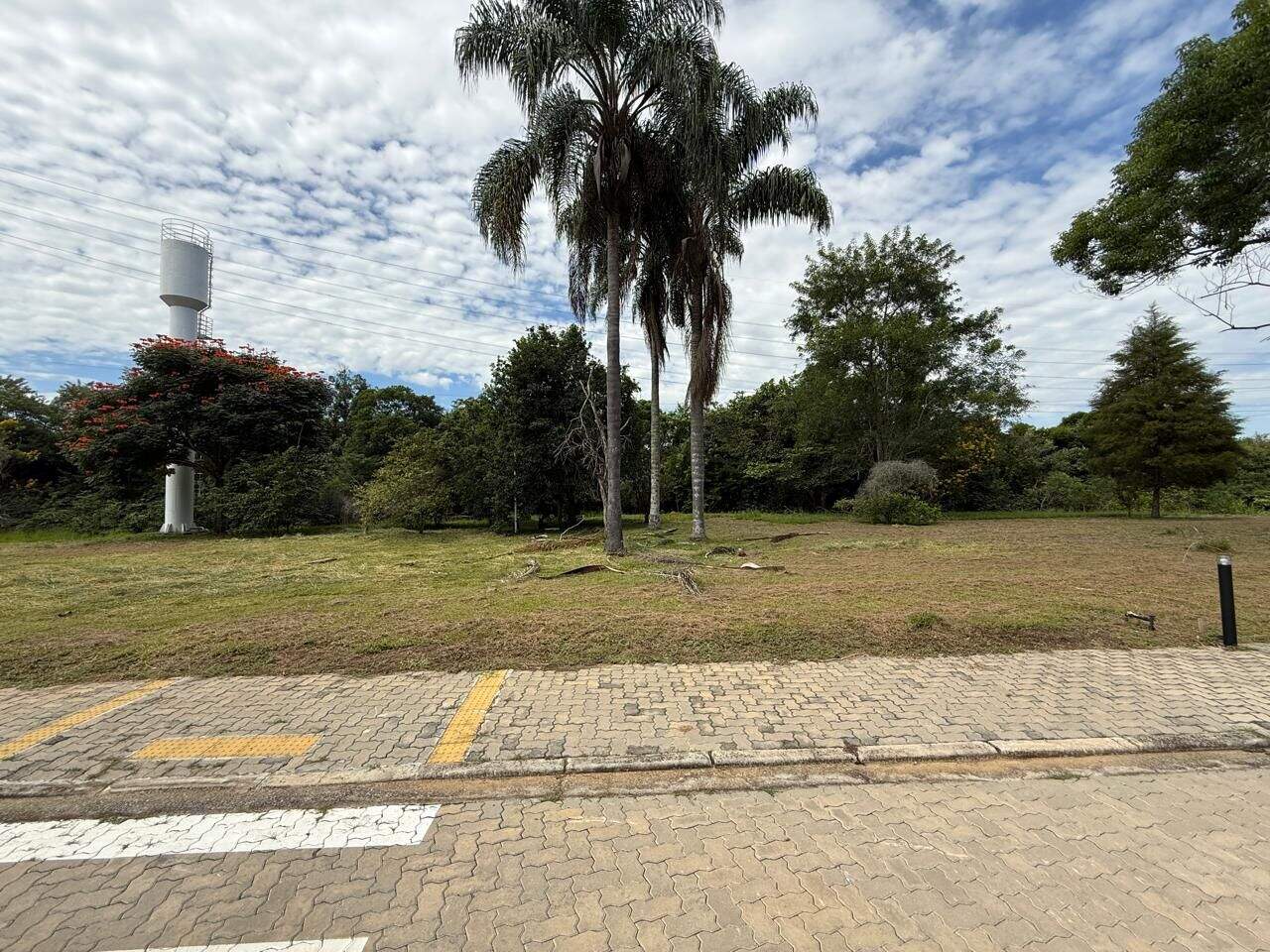 Terreno à venda no Estância Guararema: 