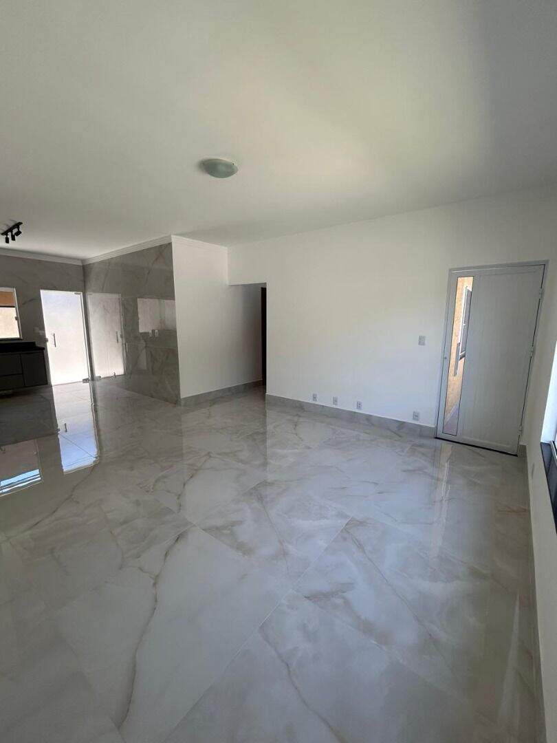 Casa para aluguel no Nogueira: 