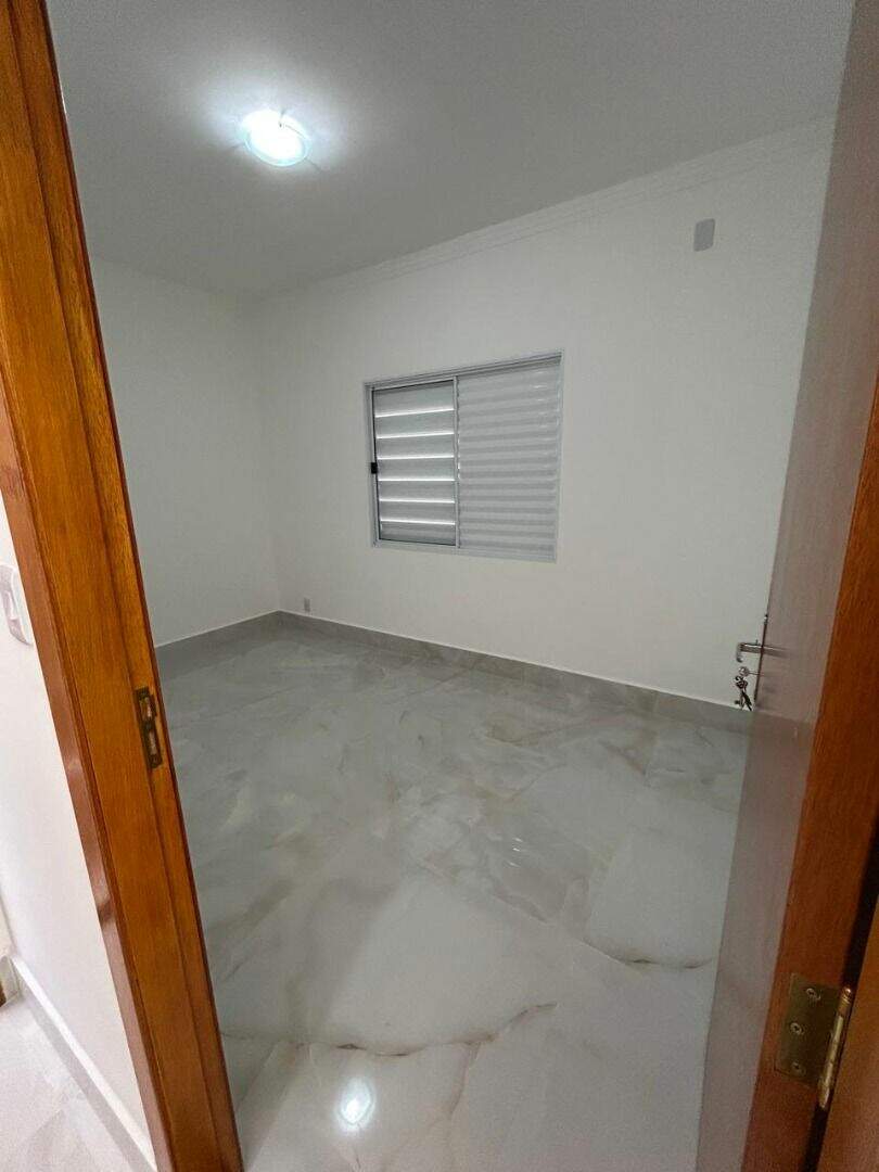 Casa para aluguel no Nogueira: 