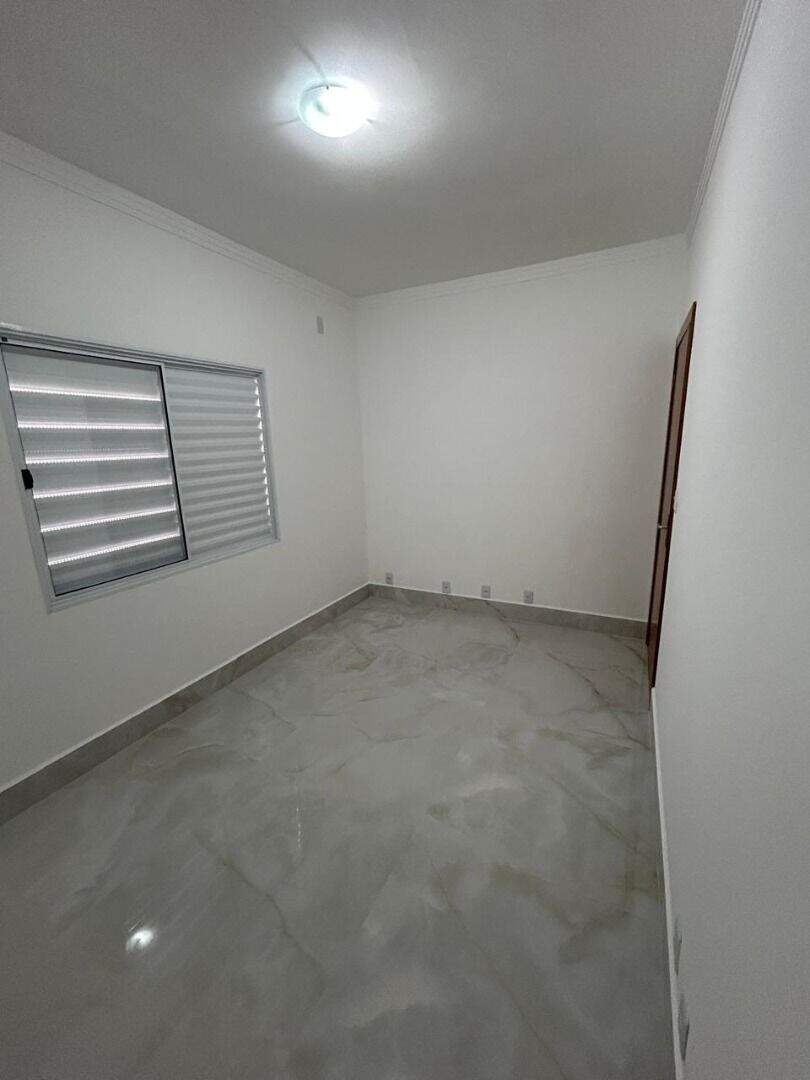 Casa para aluguel no Nogueira: 