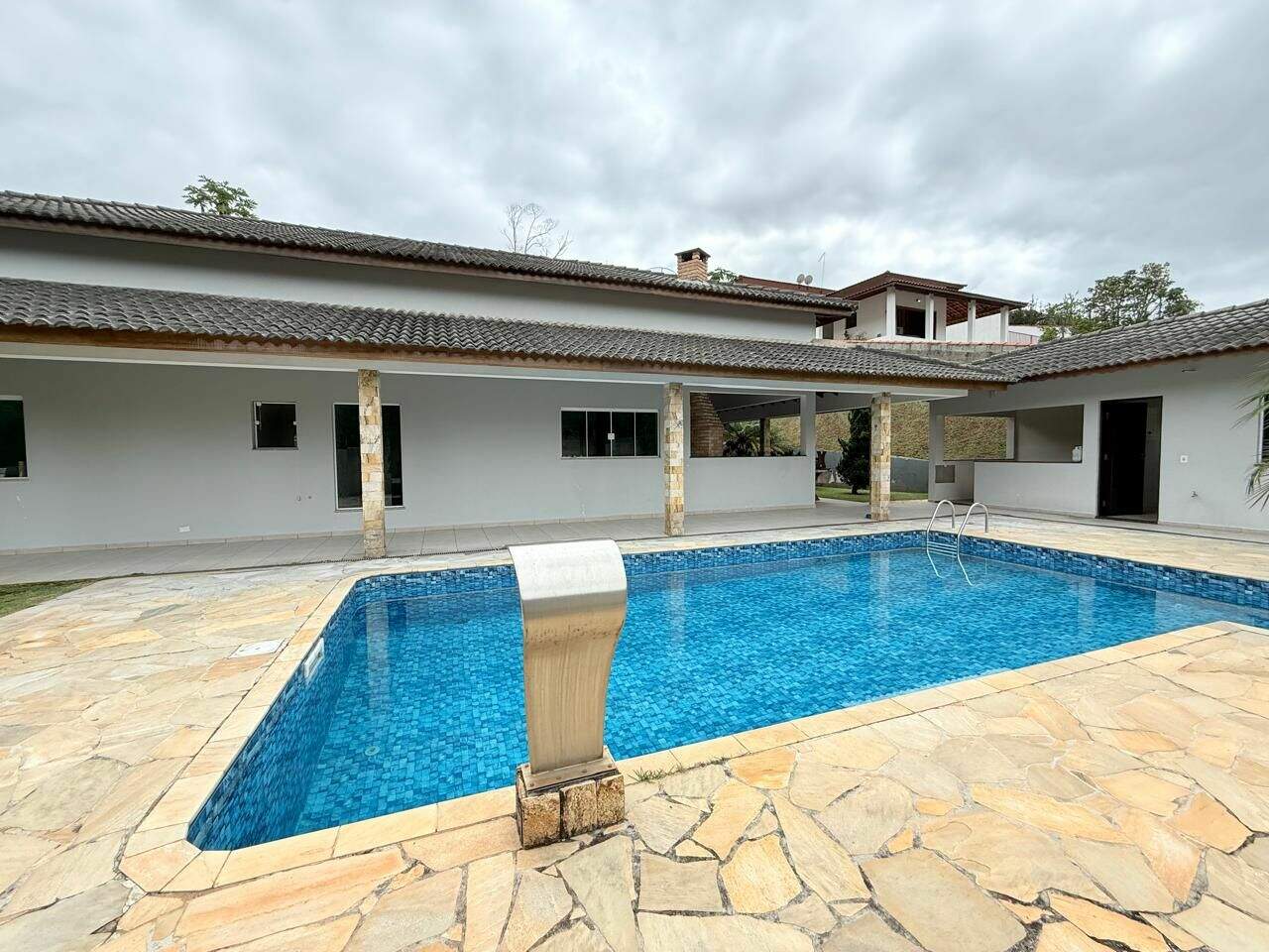 Casa à venda no Fazenda Paião (Alpes de Guararema): 
