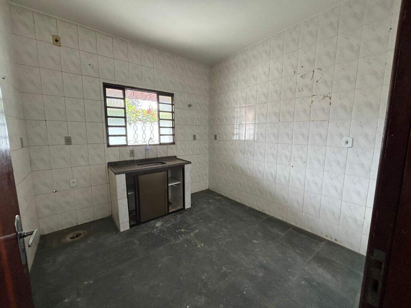 Casa para aluguel no Itapema: 