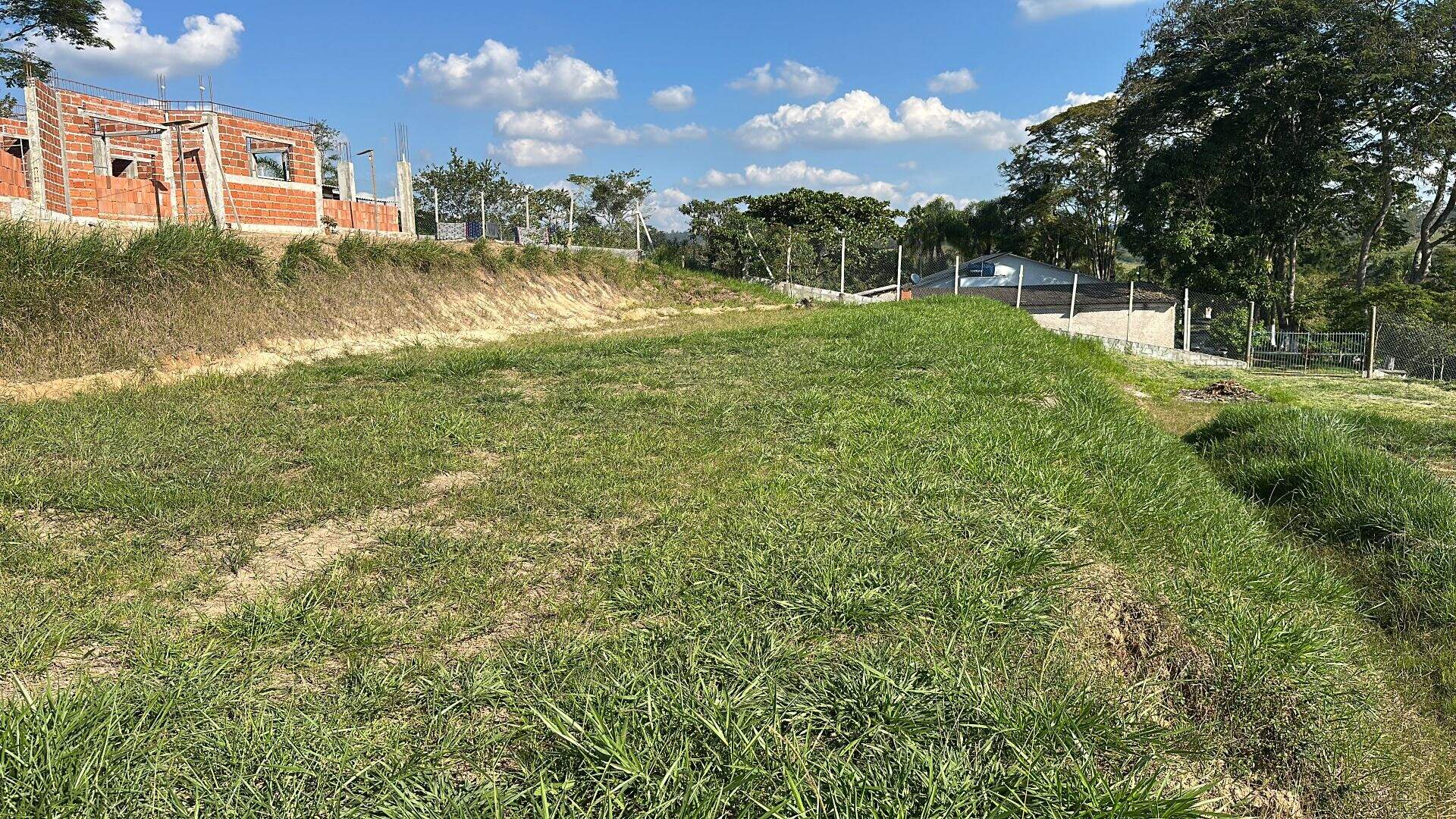 Terreno à venda no Chácaras Guanabara: 