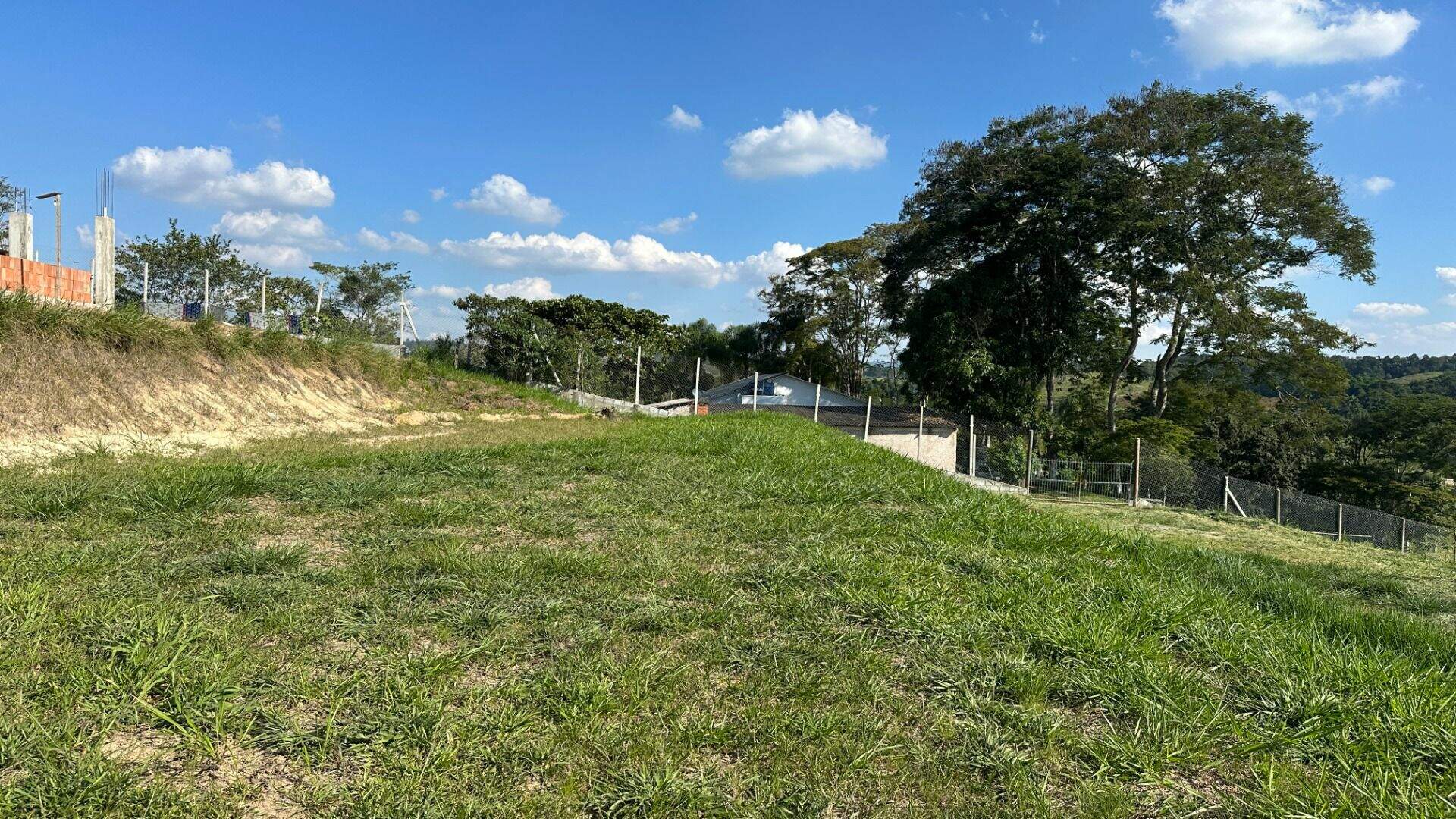 Terreno à venda no Chácaras Guanabara: 