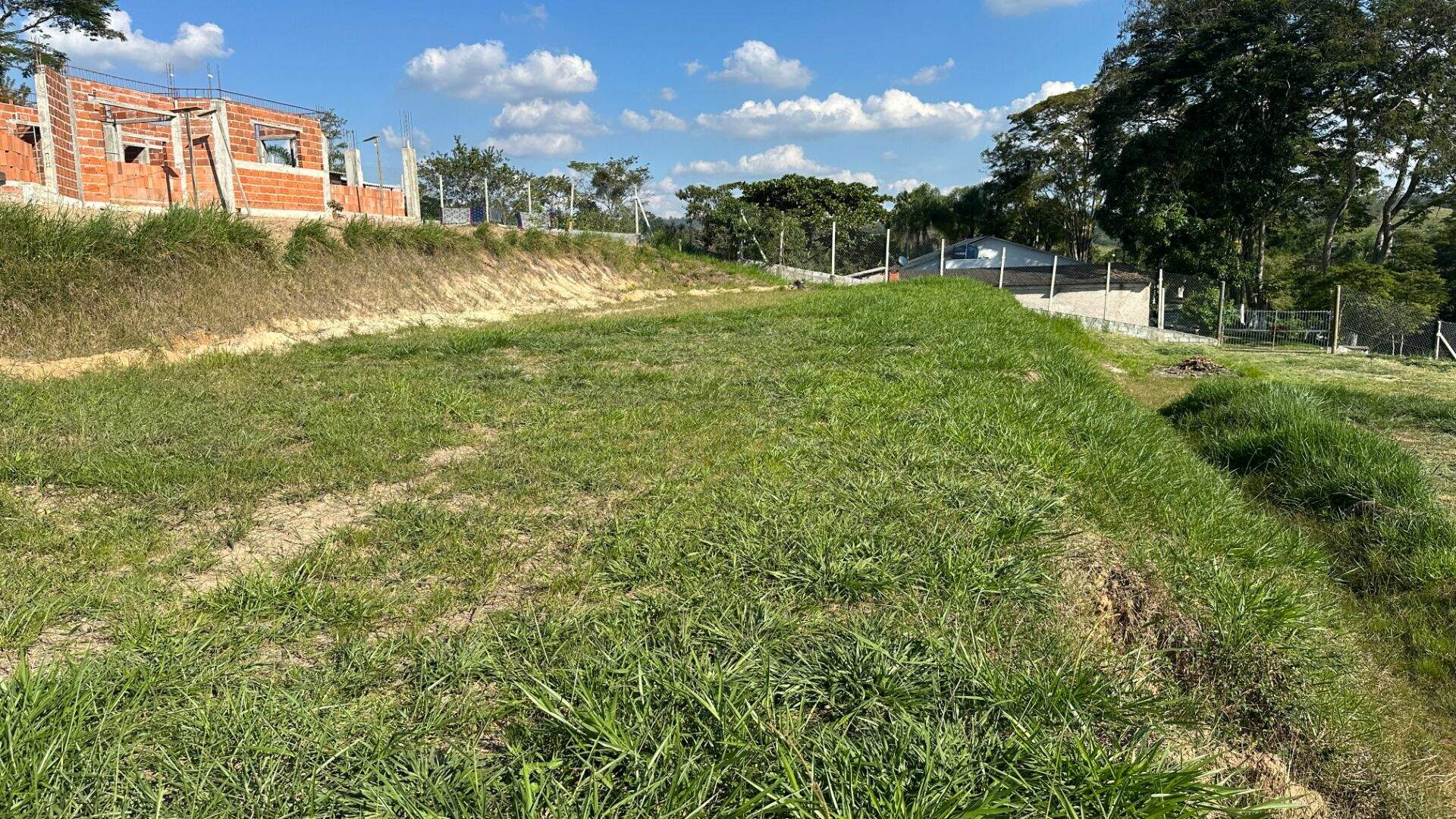 Terreno à venda no Chácaras Guanabara: 