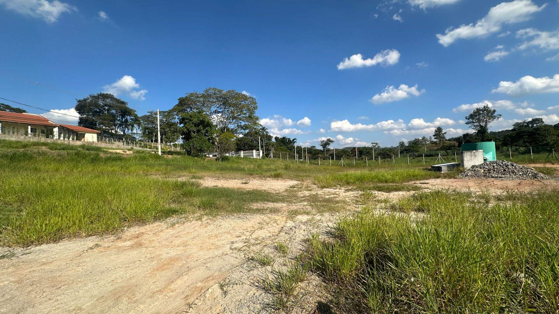 Terreno à venda no Chácaras Guanabara: 