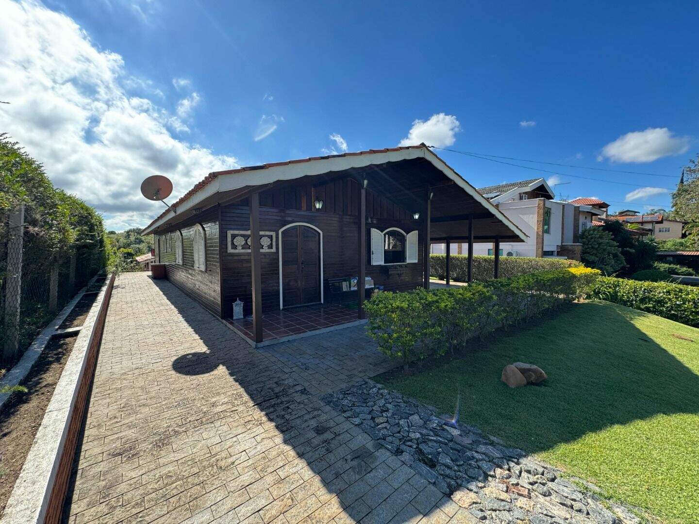 Casa para aluguel no Fazenda Paião (Alpes de Guararema): 