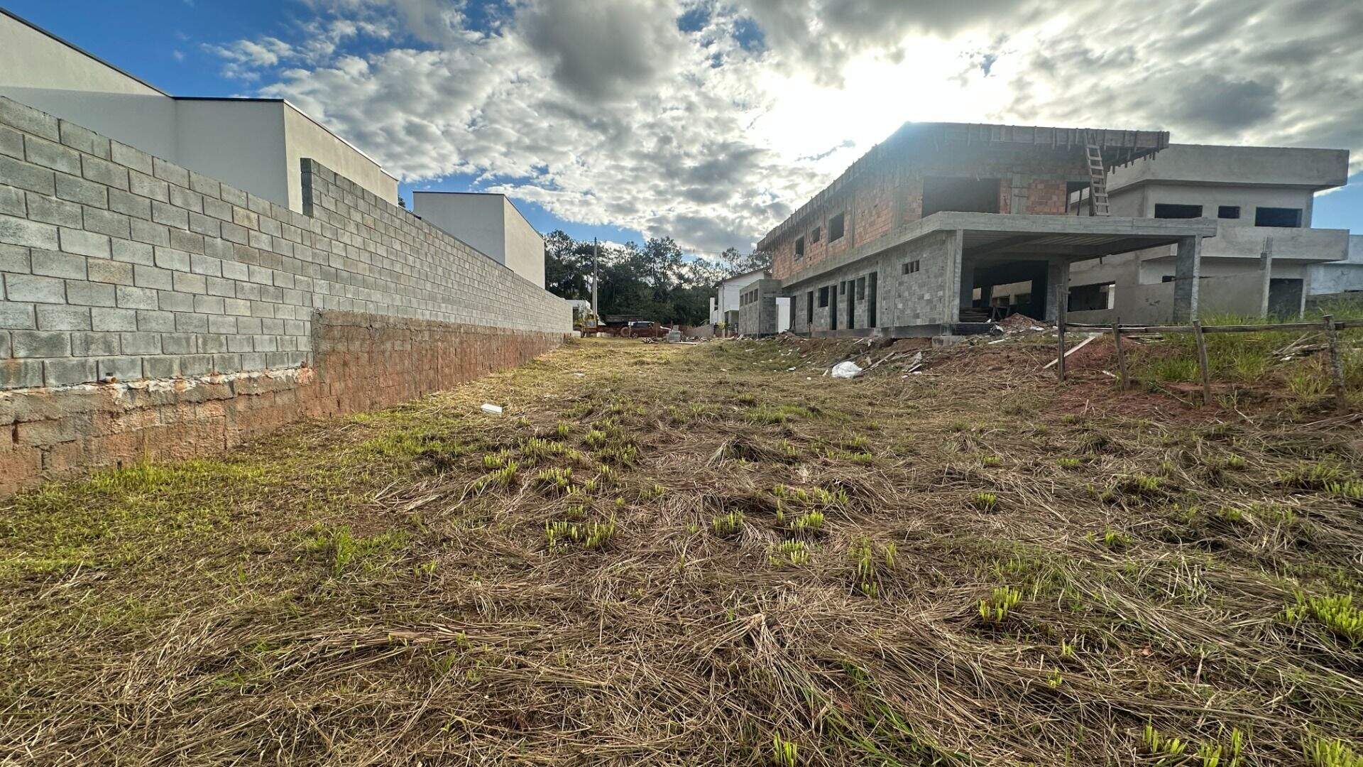 Terreno à venda no Fazenda Paião (Alpes de Guararema): 