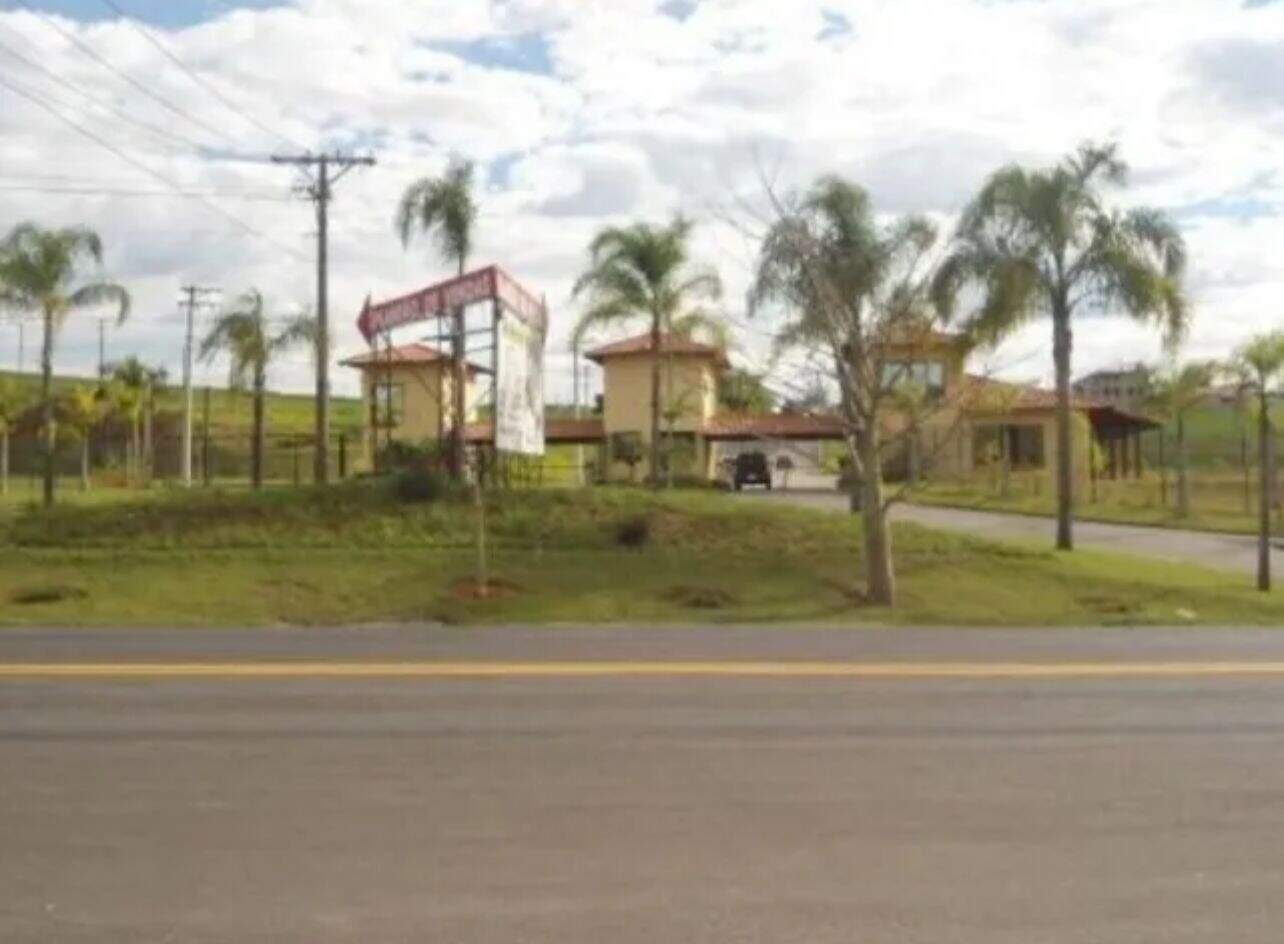 Terreno à venda no Parque Residencial Jequitibá: 
