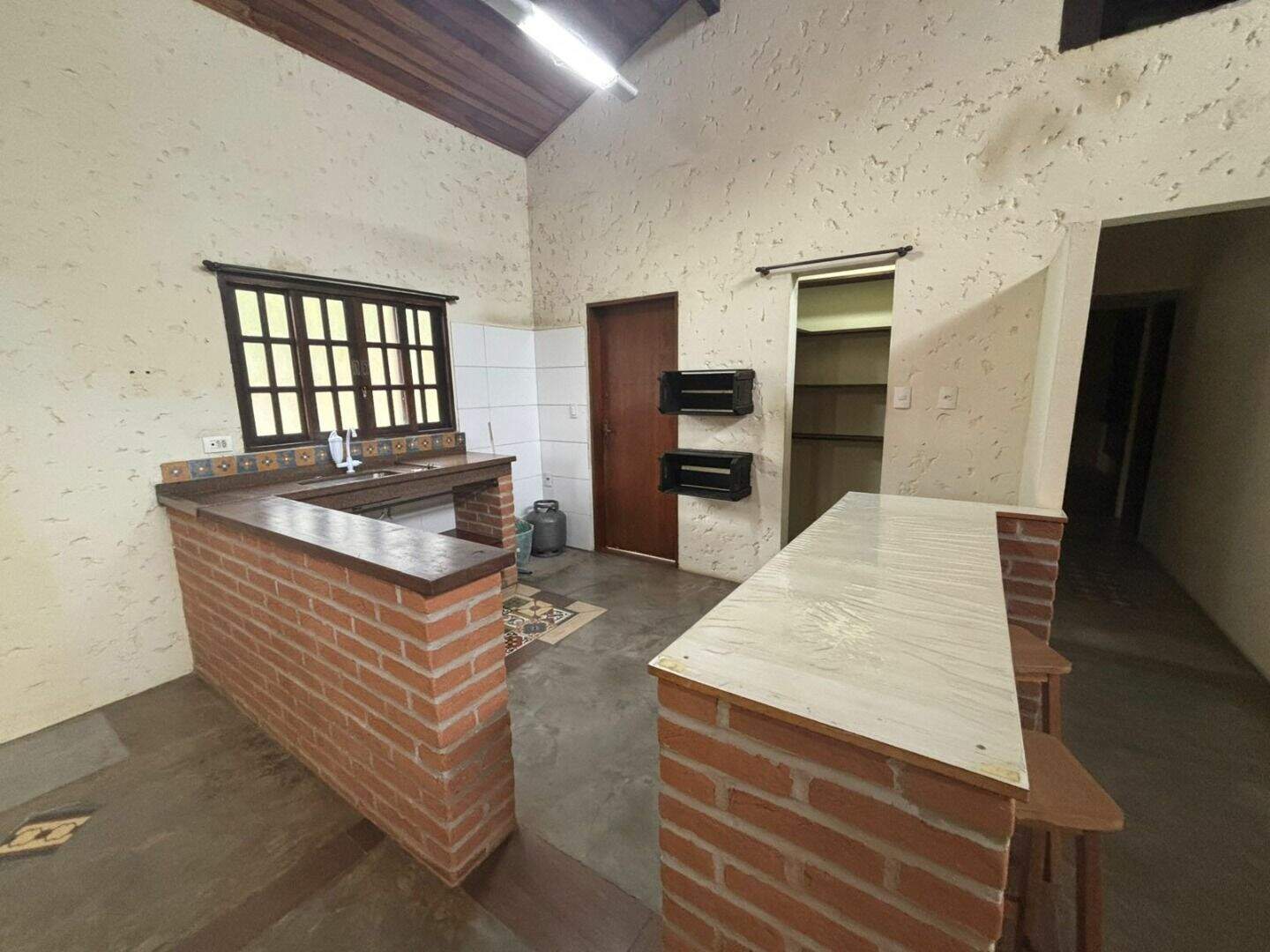 Casa à venda no Jardim Itapema: 