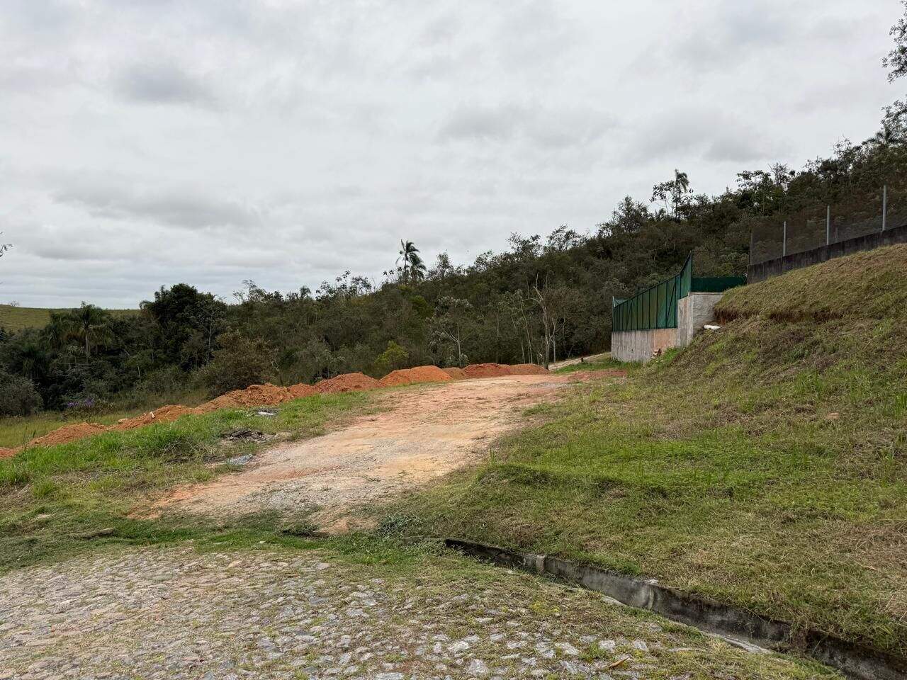Terreno à venda no Zona de Adensamento Restrito (ZAR): 