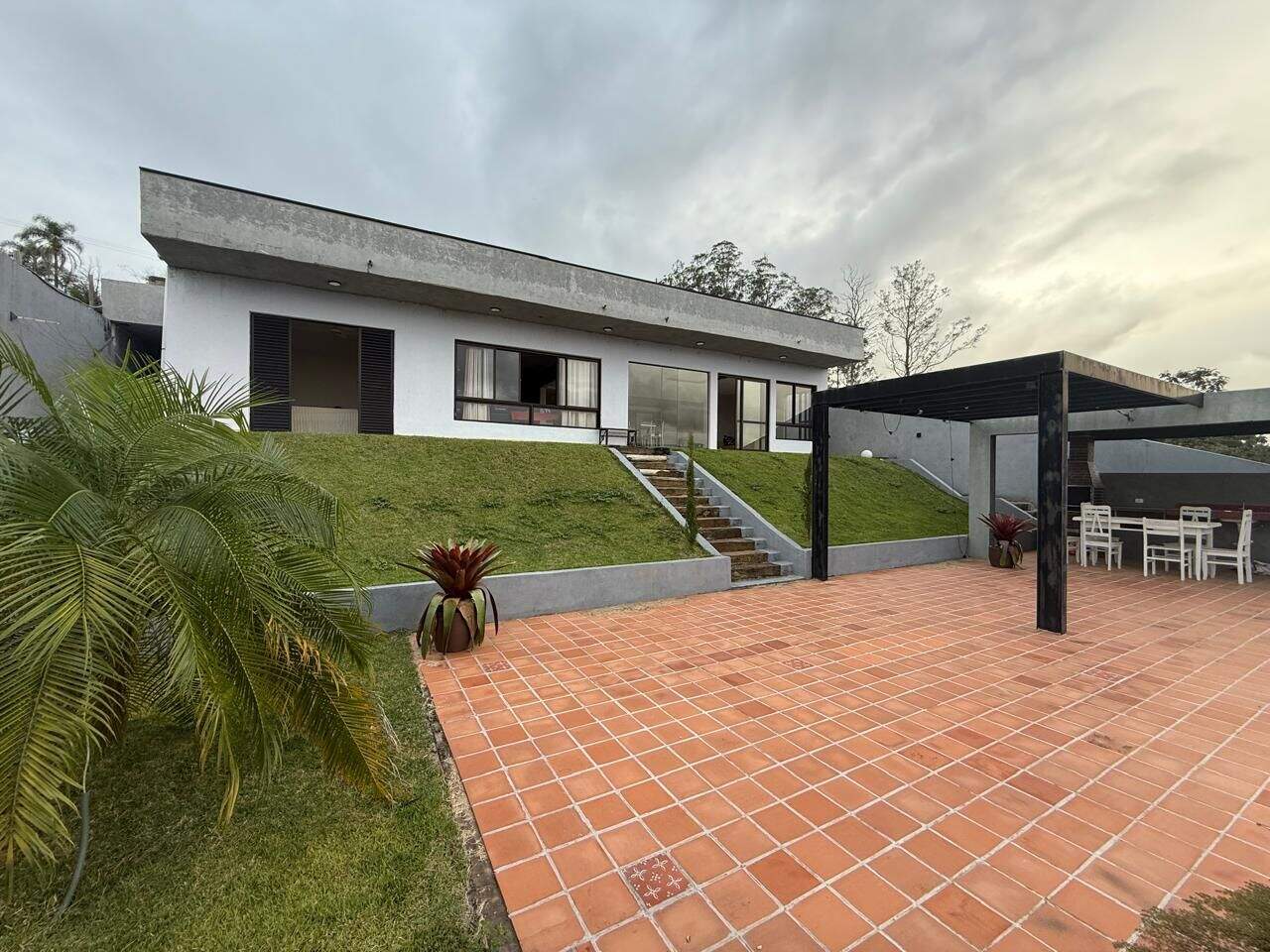 Casa à venda no Zona de Adensamento Restrito (ZAR): 