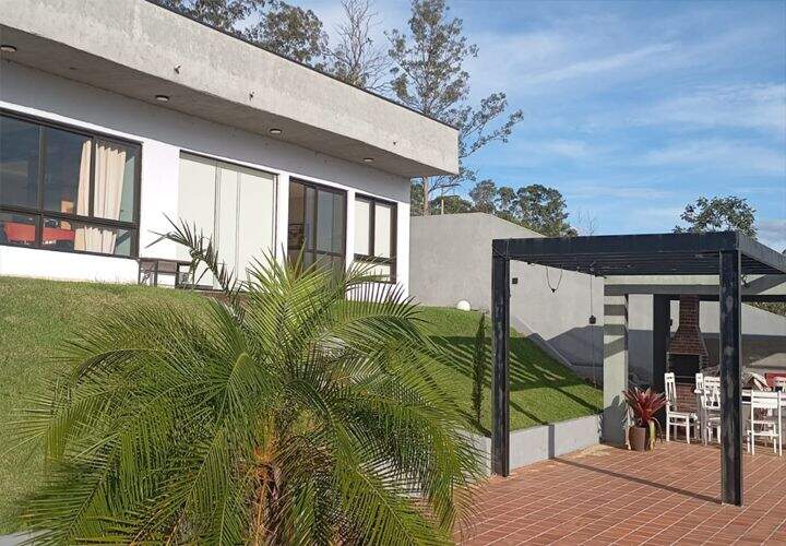 Casa à venda no Zona de Adensamento Restrito (ZAR): 