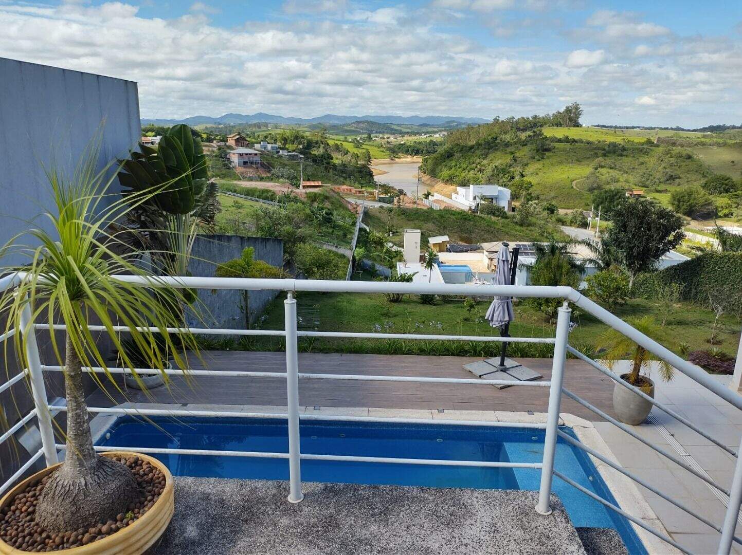 Casa para aluguel no Zona de Adensamento Restrito (ZAR): 