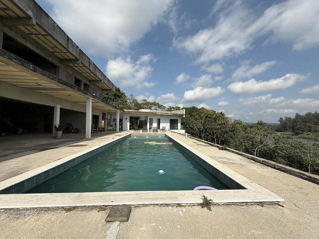 Casa à venda no Zona de Adensamento Restrito (ZAR): 