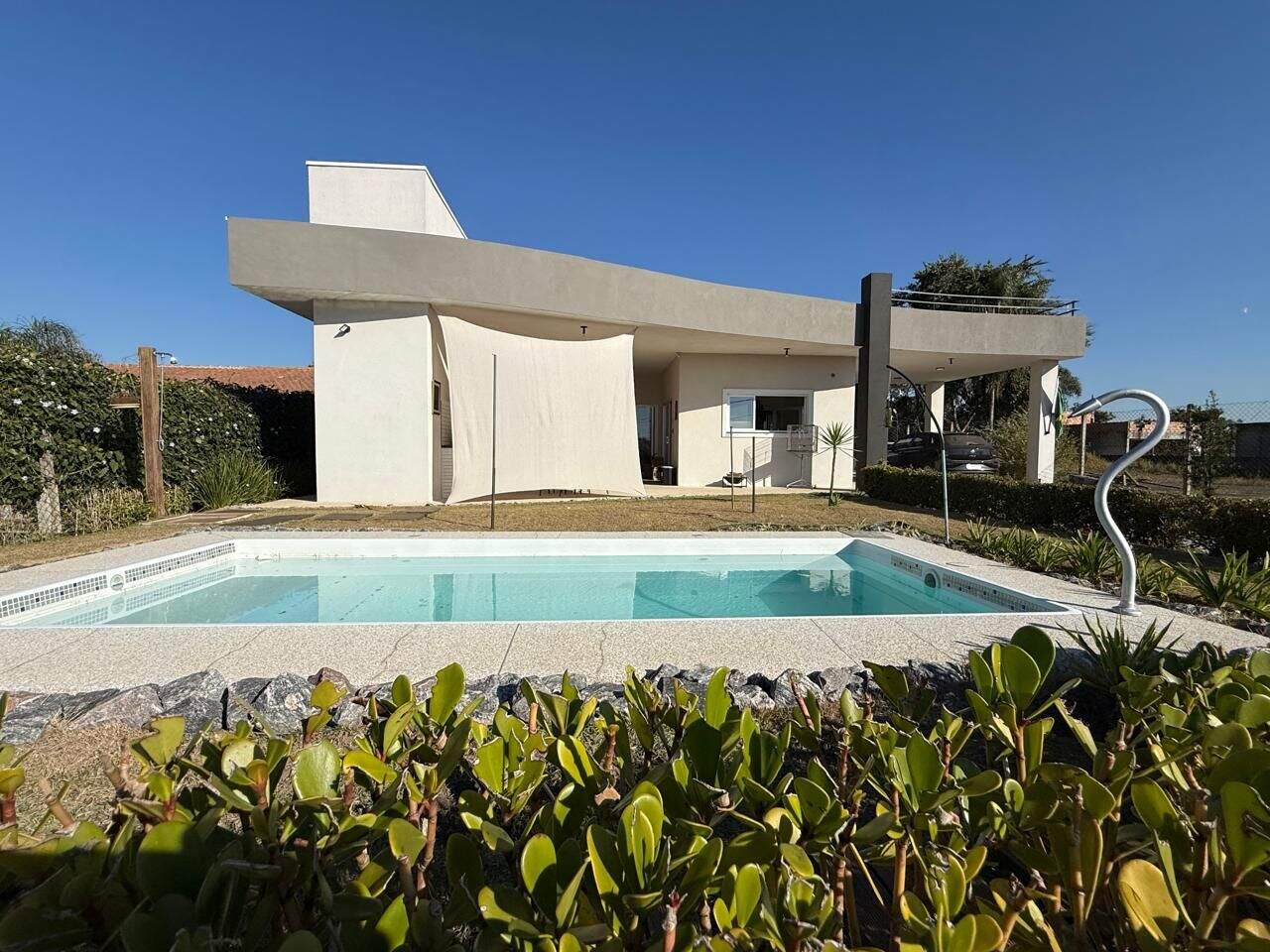 Casa à venda no Zona de Adensamento Restrito (ZAR): 