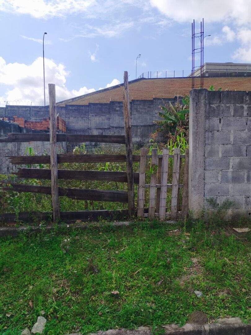 Terreno à venda no Jardim Luiza: 