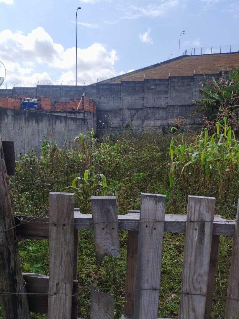 Terreno à venda no Jardim Luiza: 