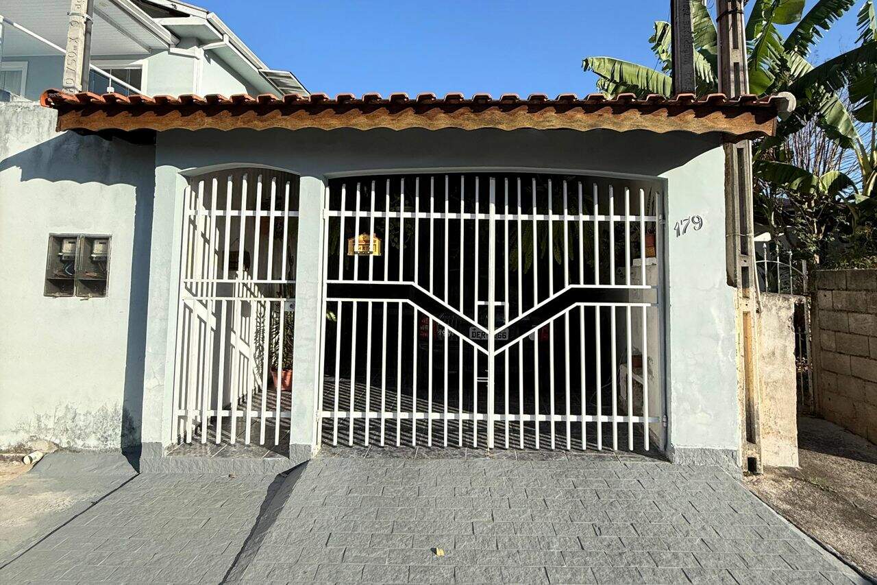 Casa à venda no Nogueira: 