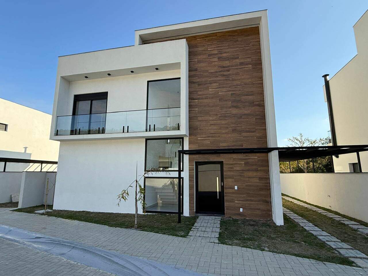 Sobrado à venda no Itapema: 