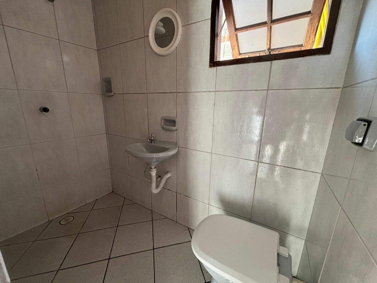 Kitnet para aluguel no Centro: 