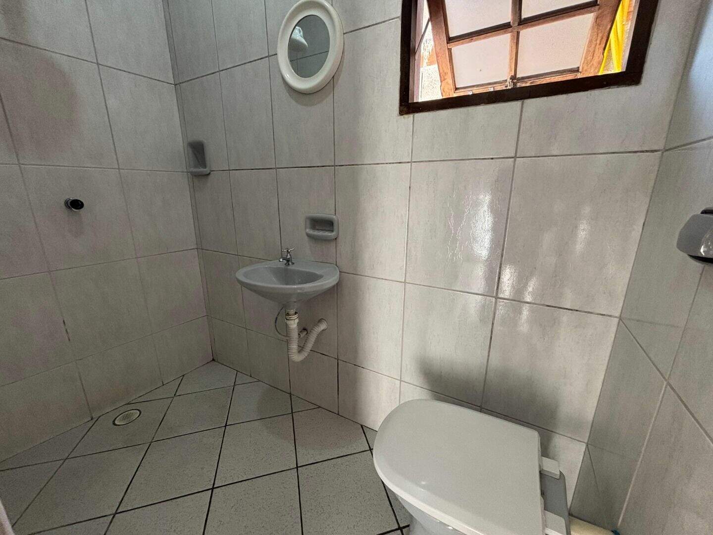 Kitnet para aluguel no Centro: 