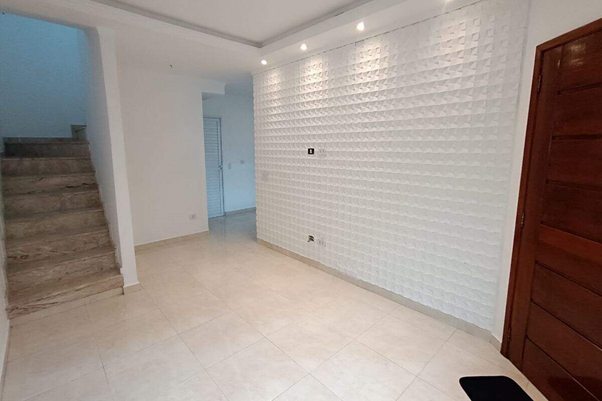 Sobrado à venda no Vila Nova Aparecida: 