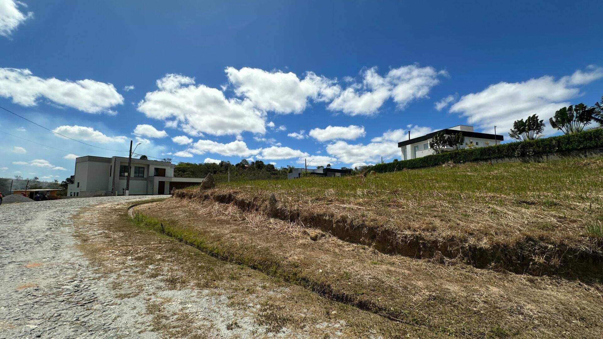 Terreno à venda no Chacaras Guararema: 